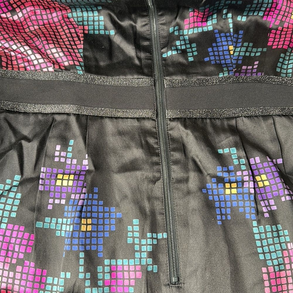 Nanette Lepore Silk Blend Dress - Picture 5 of 8